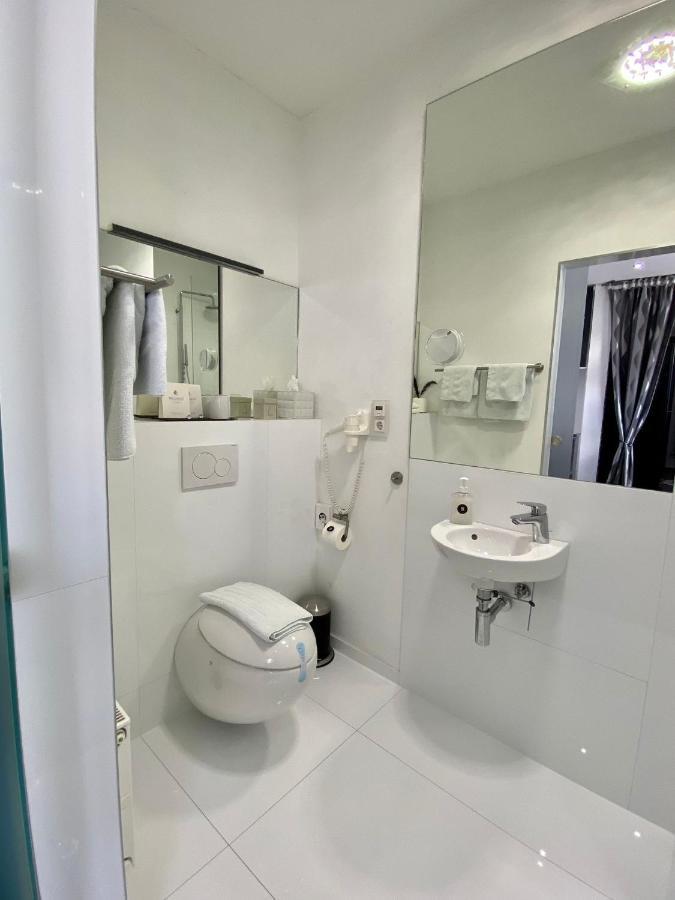 BÖ21 Luxusappartement Büttgen Extérieur photo